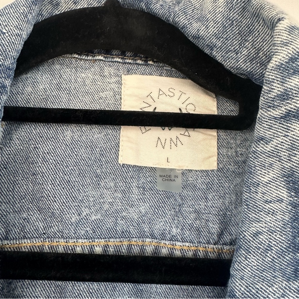 Fantastic Fawn Distressed Denim Jacket Size Large - Picture 3 of 7